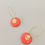 Miniature : Boucles d'oreilles dorées forme créole pastille orange corail