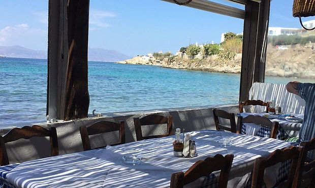Joannas Nikos Palacae Mykonos.jpg