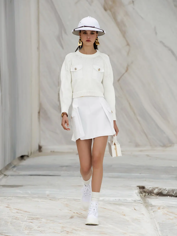 Elisabetta-Franchi-Spring-Summer-2022-Milan-by-RUNWAY-MAGAZINE-41.webp