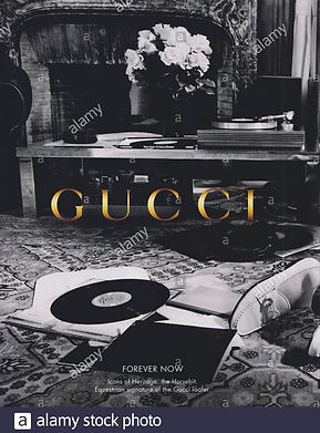 poster-advertising-gucci-fashion-house-w