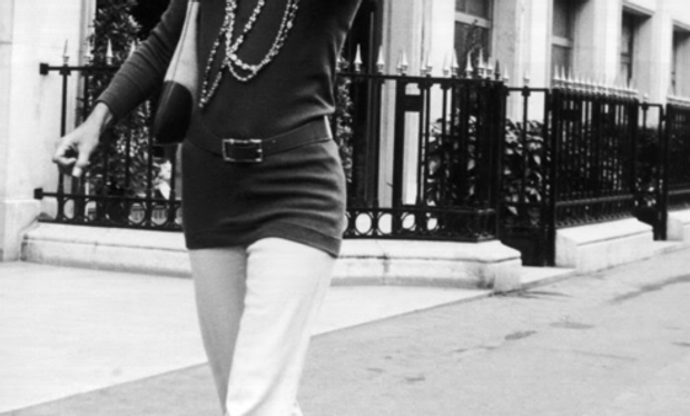 Schlaghosen Jackie Kennedy.png