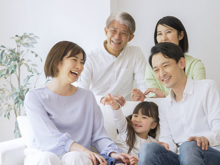 近日公開