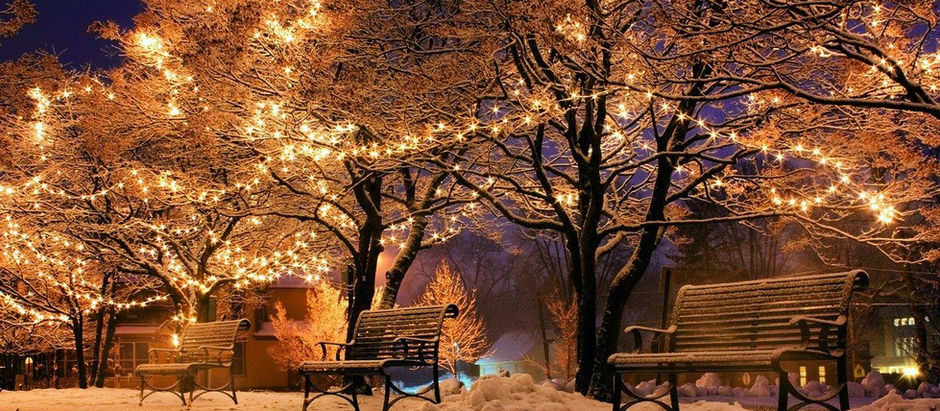 ΣΚΕΨΕΙΣ ΓΥΡΩ ΑΠΟ ΤΑ ΧΡΙΣΤΟΥΓΕΝΝΑ