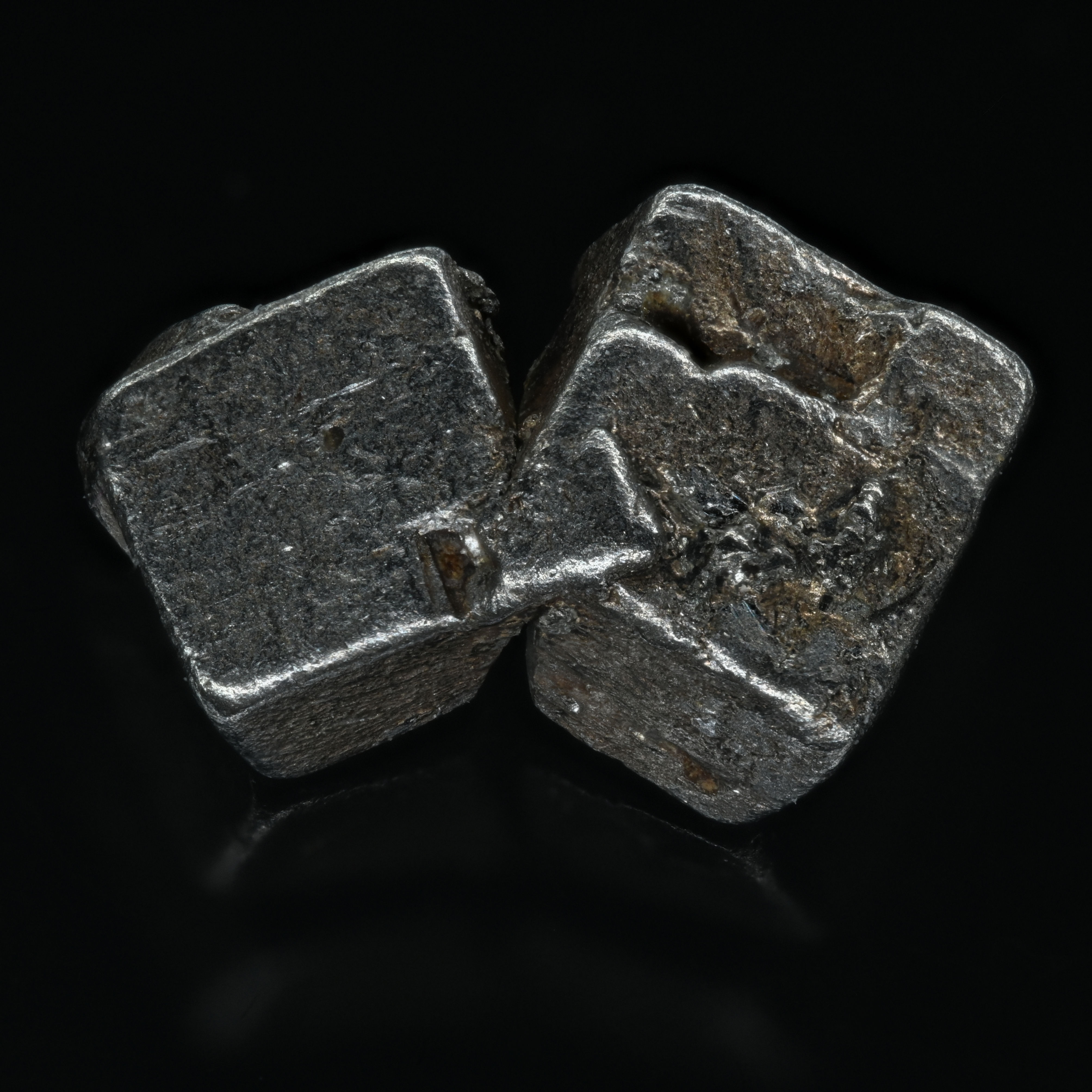 Platin (Isoferroplatin), Konder Massiv, Republik Sacha,Russland