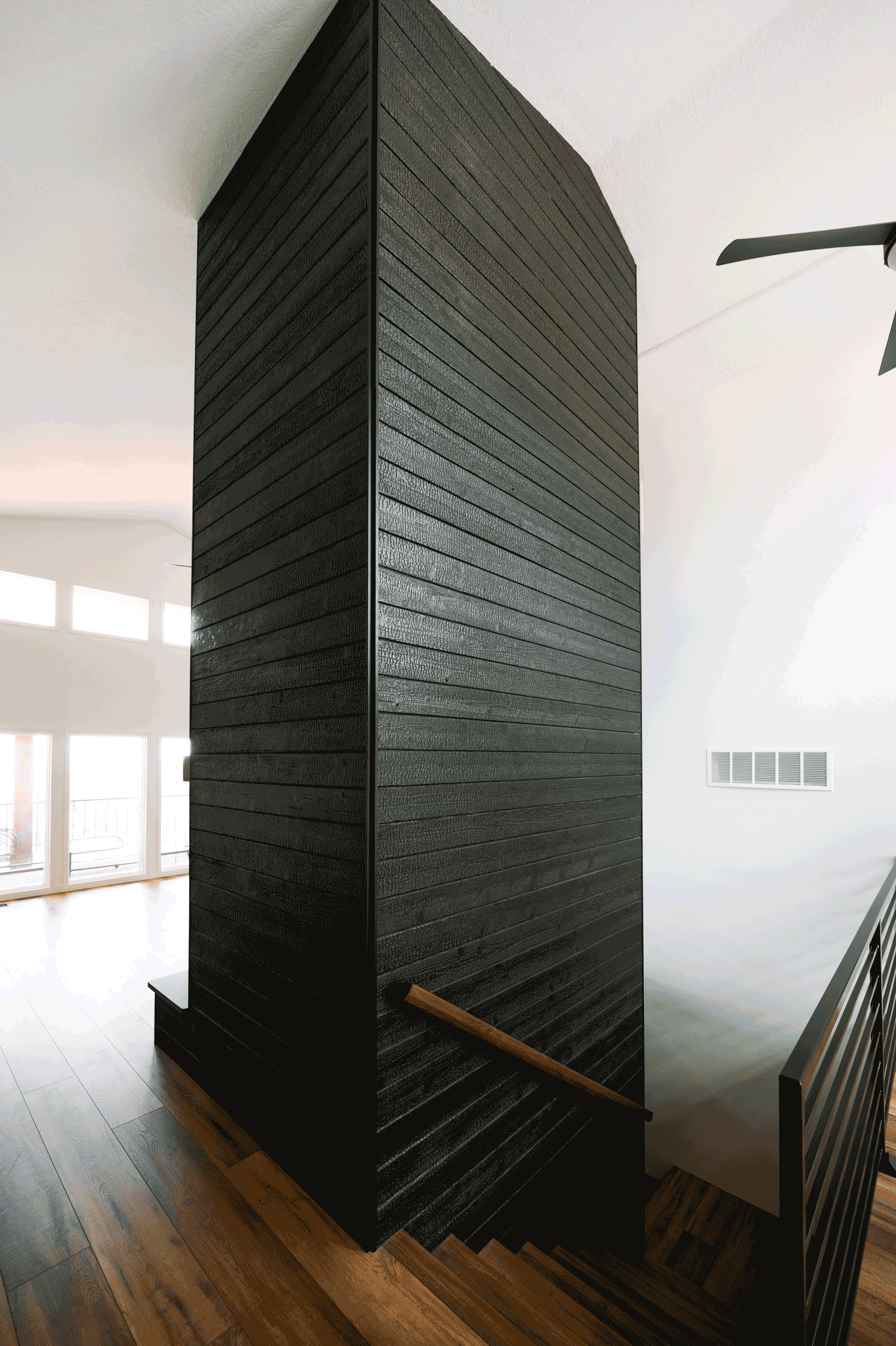 Vibe-CalledeLuna-GIF1