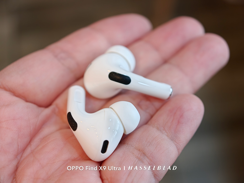 ภาพขนาดย่อ: Apple AirPods Pro lightning