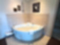 Green_Gables_Suite_Jacuzzi.jpg