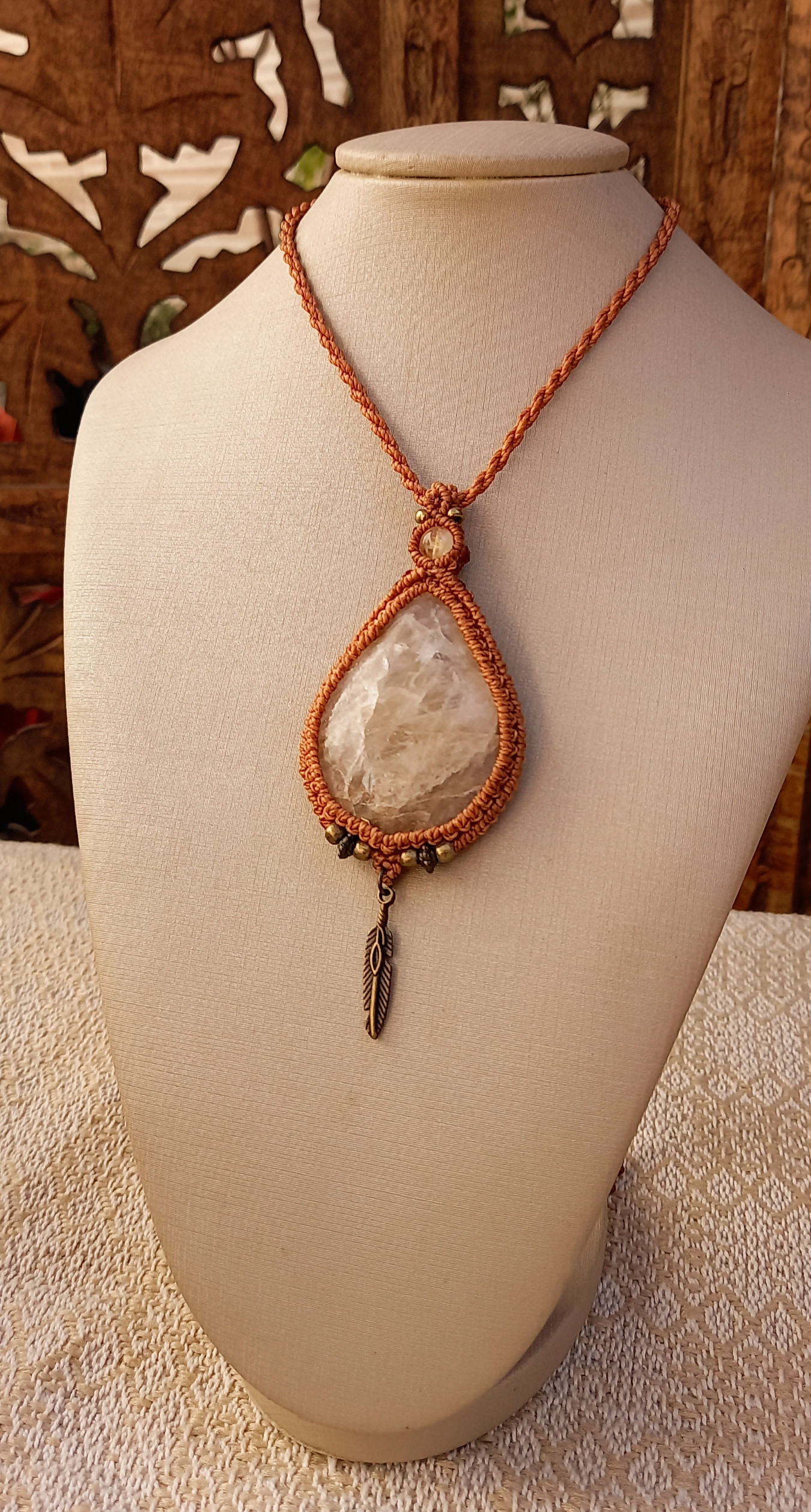 Colar de Cristal de Quartzo