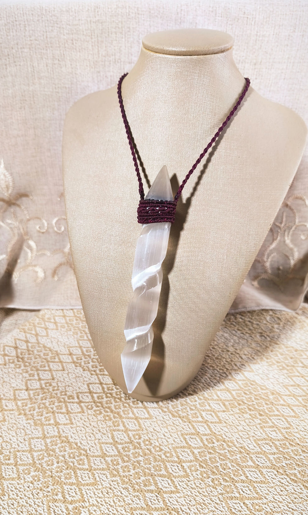 Miniatura: Colar de Selenita Biterminada