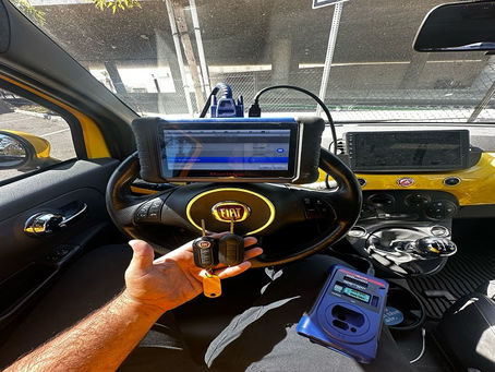 Top Signs Your Door is Failing and How Mobile Locksmith Hillcrest Can Help