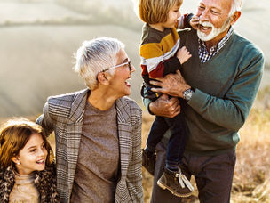 What Florida Families Should Know Before Signing Wills, Trusts, and Estate Documents | From a Notary’s Perspective