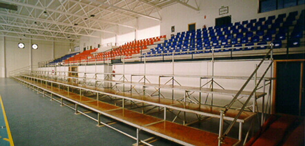 TRIBUNA.jpg
