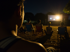 Diamantina: projeto leva cinema itinerante a comunidades rurais do município