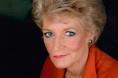 Lisa McMillan_Headshot.jpg