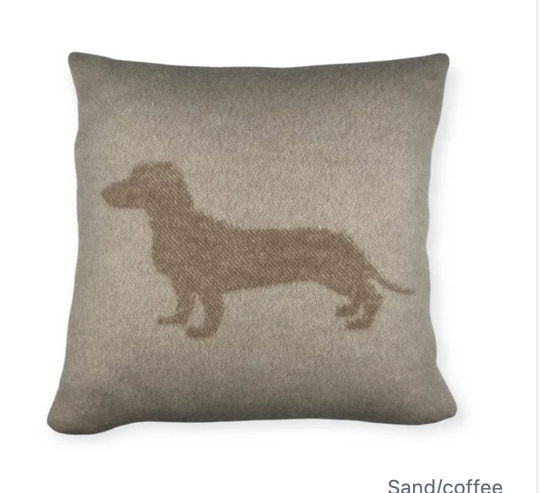 Wollen kussen met teckelmotief, beige