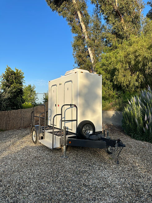 bathroom trailer 1.1