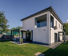 Prade Koper – Elegantna samostojeća kuća novije gradnje