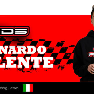 Valente re-signs with Reds Racing!