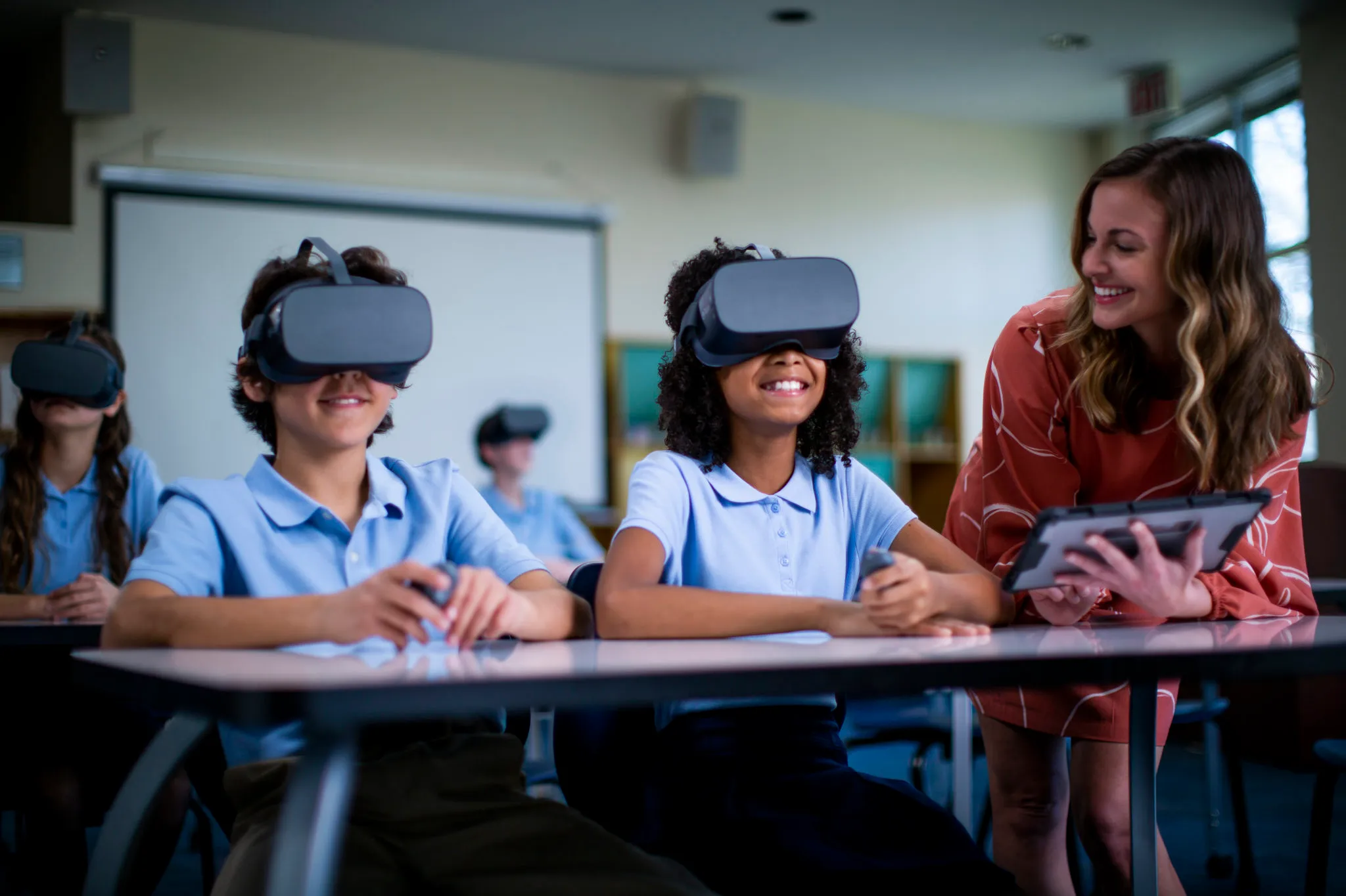 Lenovo-VR-Classroom-2.webp