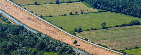 Dolina_rijeke_Mirne_(pogled_iz_Motovuna)_(Large).jpg