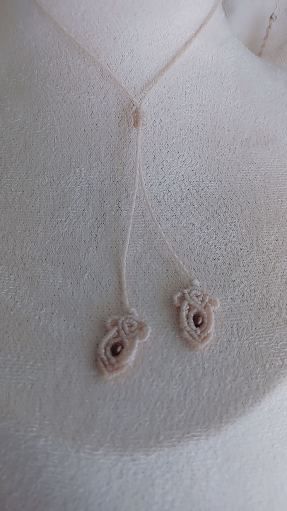 Miniature : Collier Terre d’Éclat – Micro - Macramé & Grenat