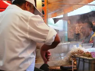 Suspenden temporalmente venta de comida en la calle en Los Cabos,para evitar enfermedades gastrointestinales