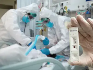 Covid-19 dejó 111 hospitalizaciones graves en BCS durante 2025