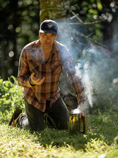 Ryan Forster getting ready. Kaua`i Bee Team is a plastic-free, biodegradable, zero-waste  non-profit organization. 