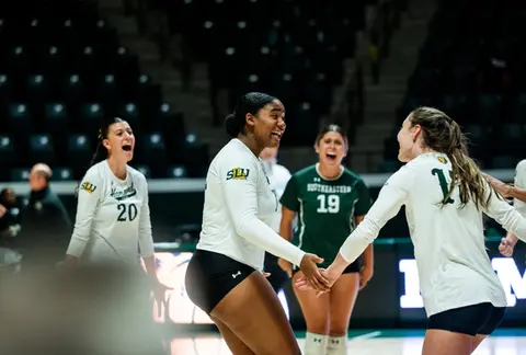 SLU Volleyball