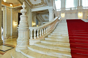 Columns, Balusters
and Surrounds