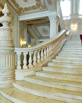 Columns, Balusters
and Surrounds