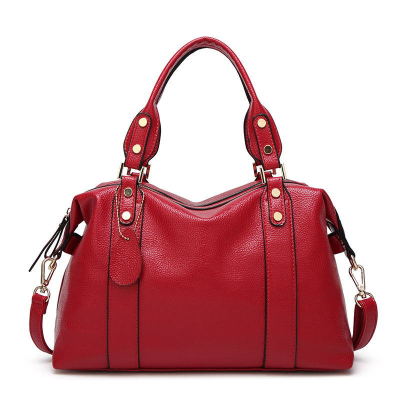 Thumbnail: VERA Essentials Bag
