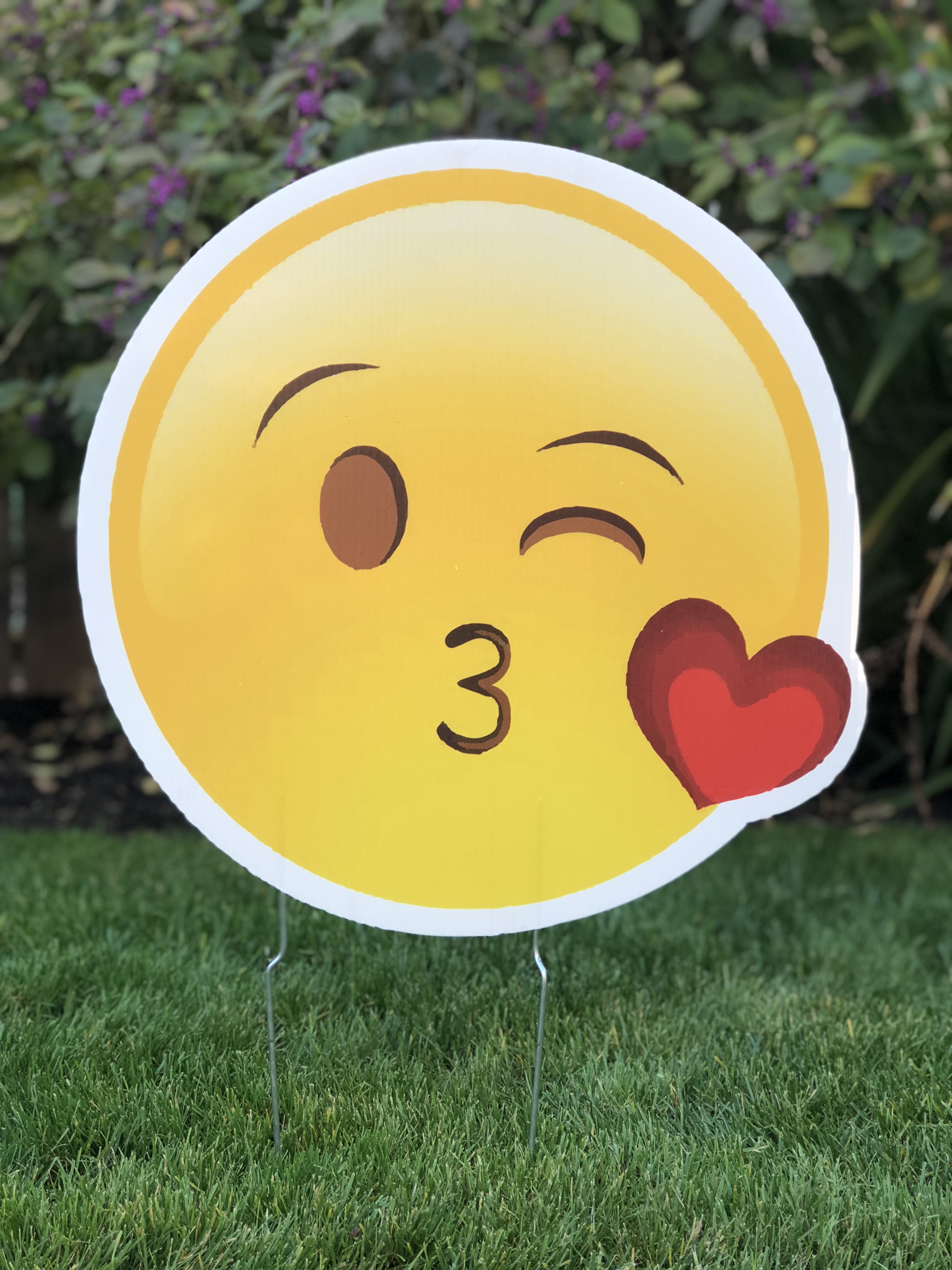 Kiss Emoji
