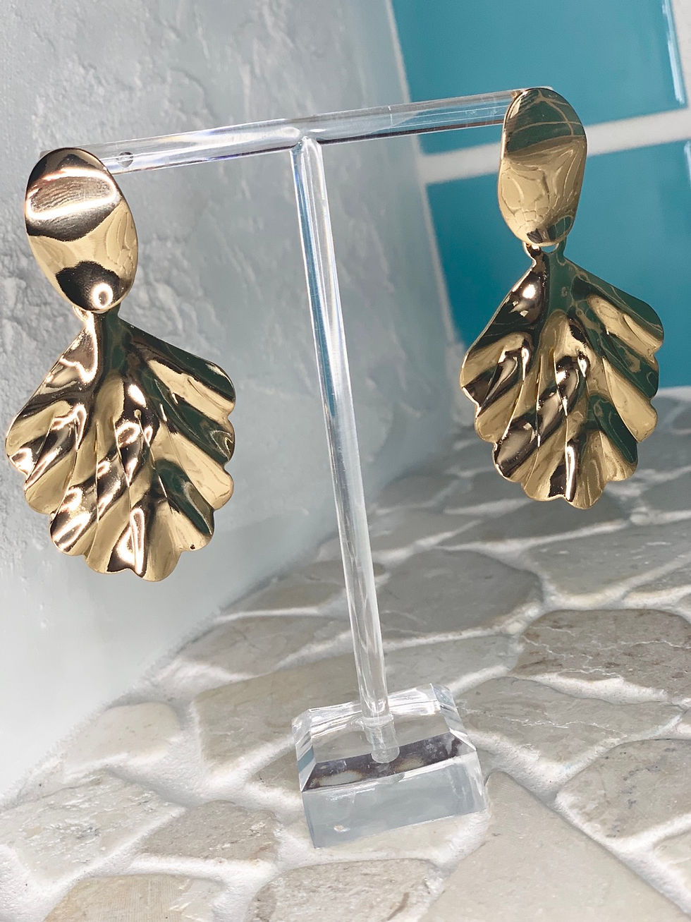 Thumbnail: Gold Shells