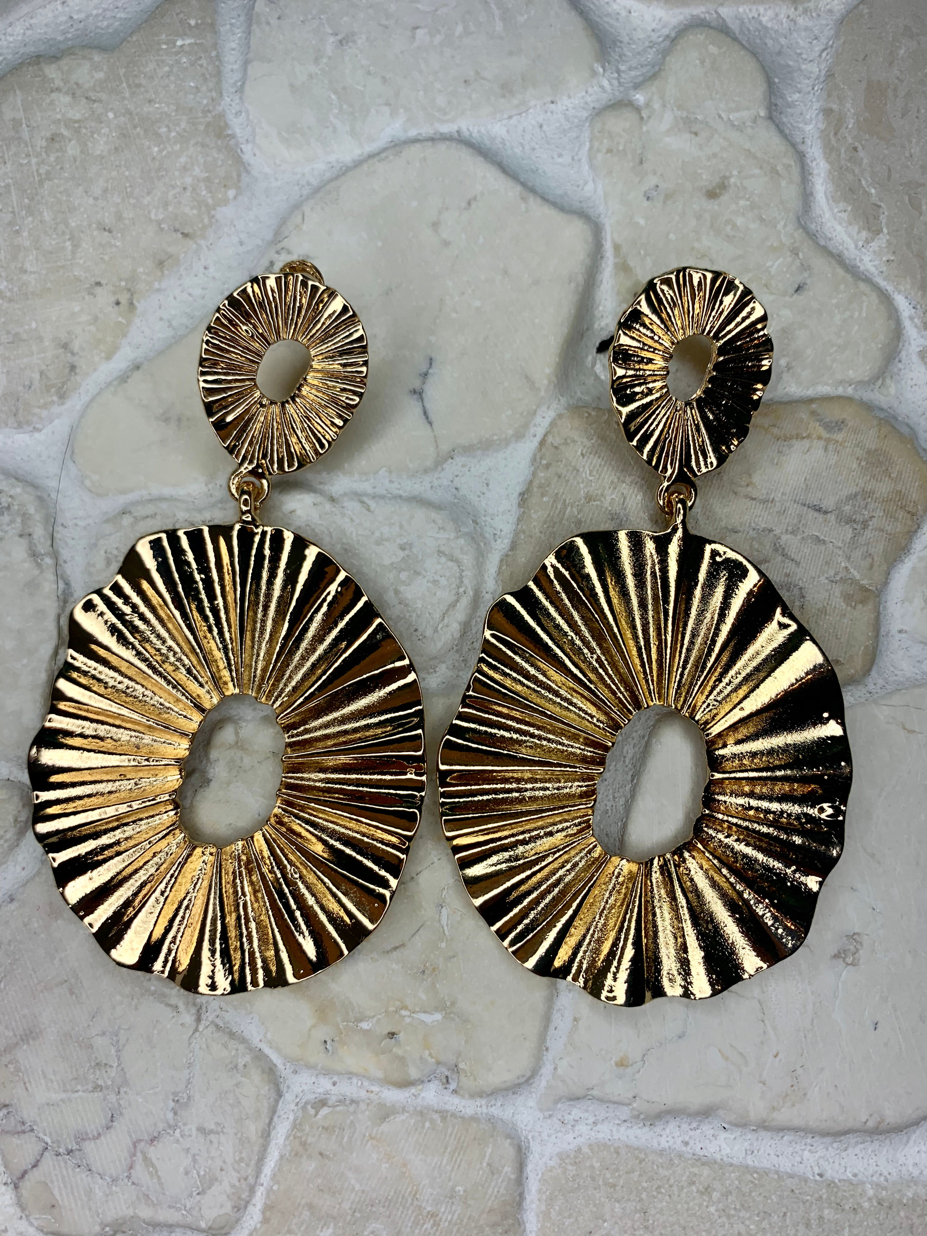 Vin Stud Earrings