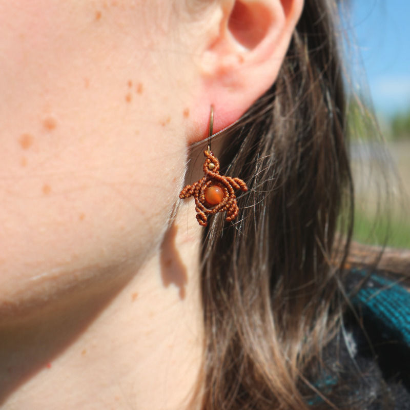 Miniaturbild: Ohrringe „TURTLE“ mit Karneol // perlkupfer