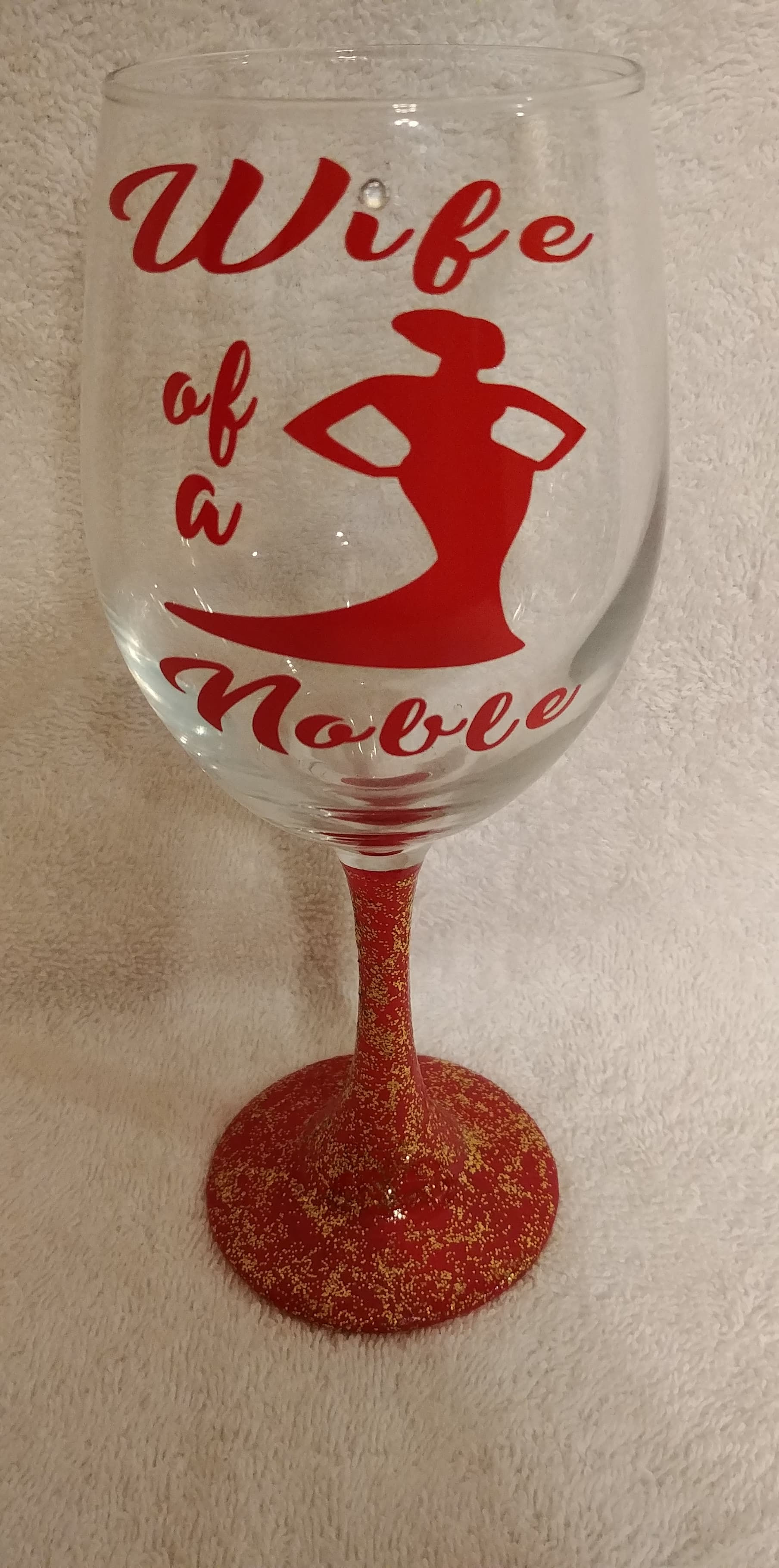 Wife of a Noble glassware with Diva silhouette