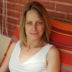 Linda PEZIER