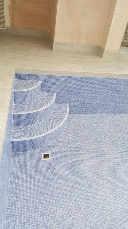 Indoor spa feature tiling with accurate falls and levels, Gawsworth