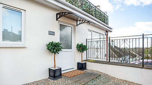 EraseThatInk_Shot18A_HDR-min (1).jpg