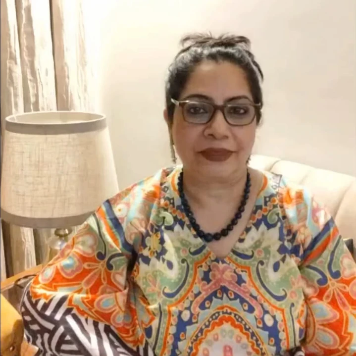 Writer: Monnalisa Royy