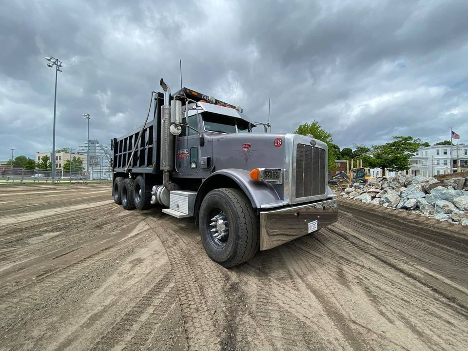 Truck image - front page website.jpg