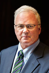 Craig R. Stapleton in suit.jpg
