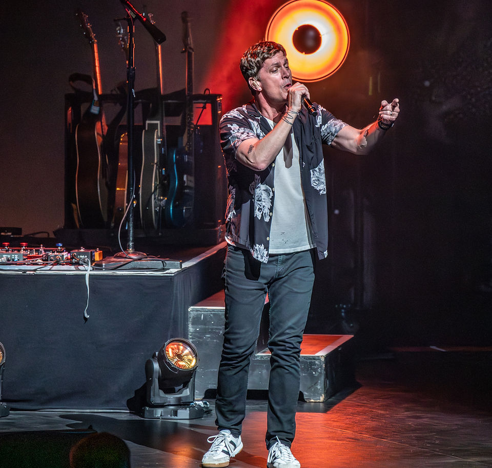 Rob Thomas