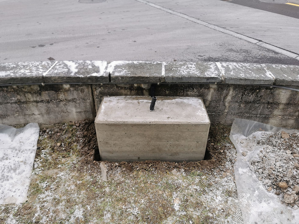 Fertiger Betonsockel