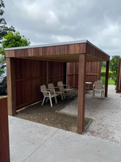 Fietsafdak met EPDM en padouk afsluiting