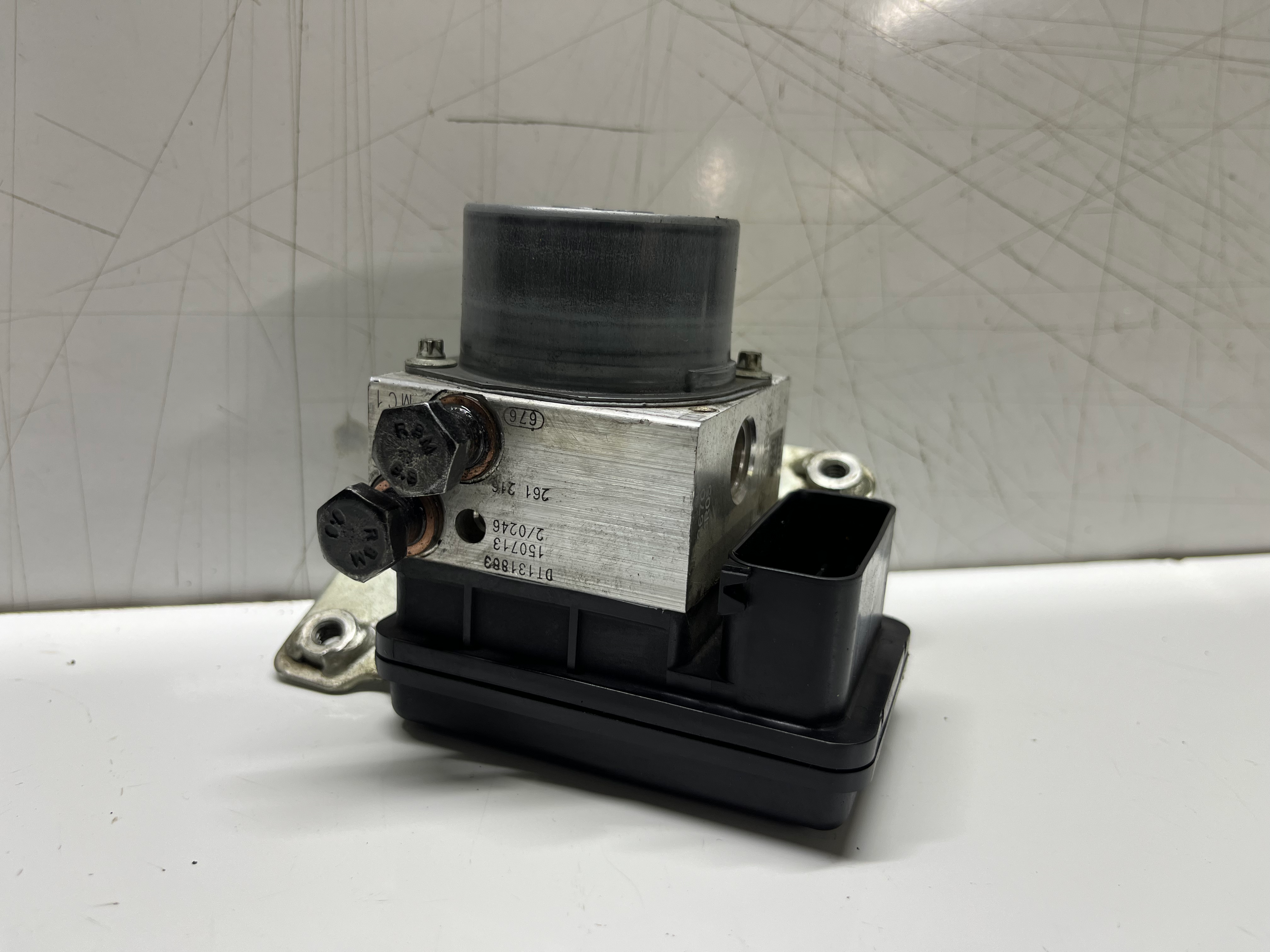 Rs 200 abs beyni, 5000 TL orjinal çıkma ,tüm Türkiyeye ücretsiz kargo Eren 44 motor