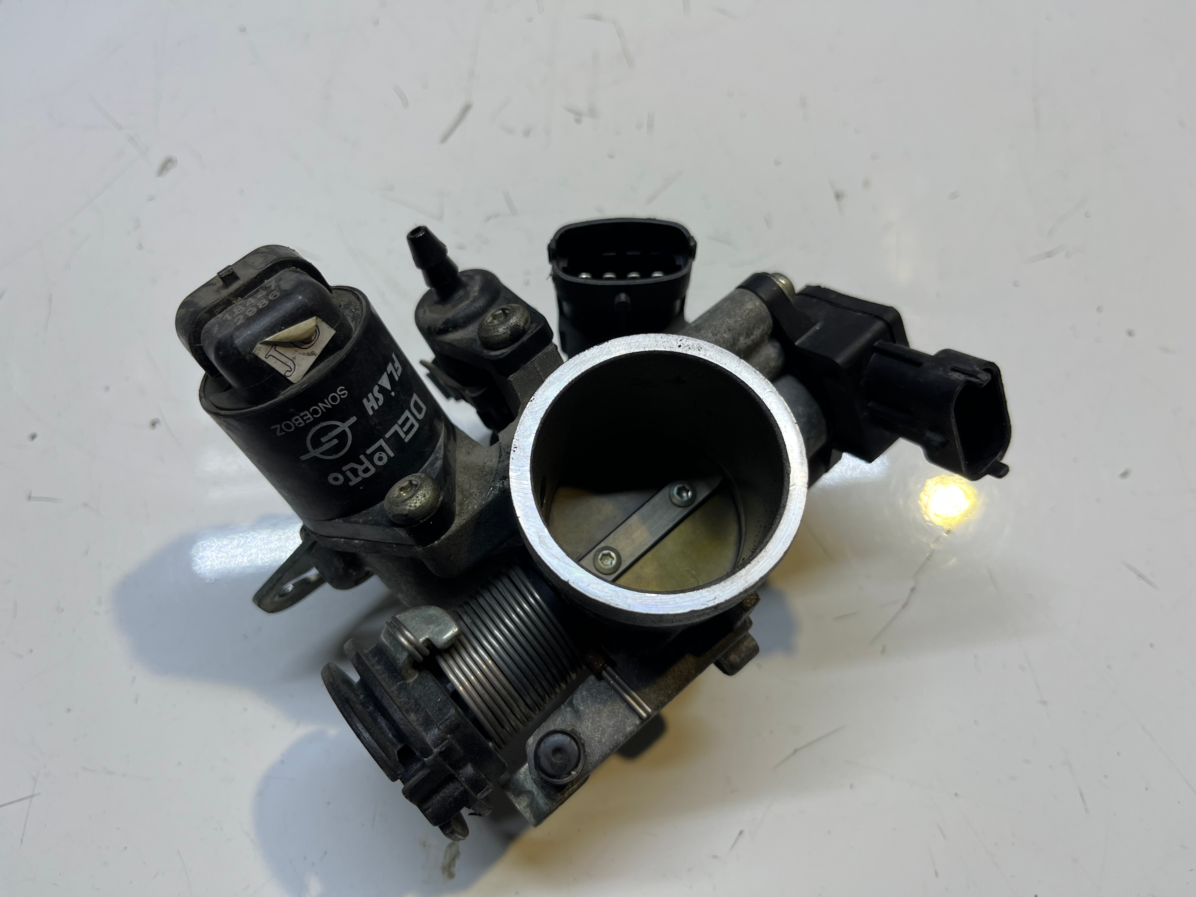 200 duke  enjeksiyon , 4500 TL orjinal çıkma ,tüm Türkiyeye ücretsiz kargo Eren 44 motor