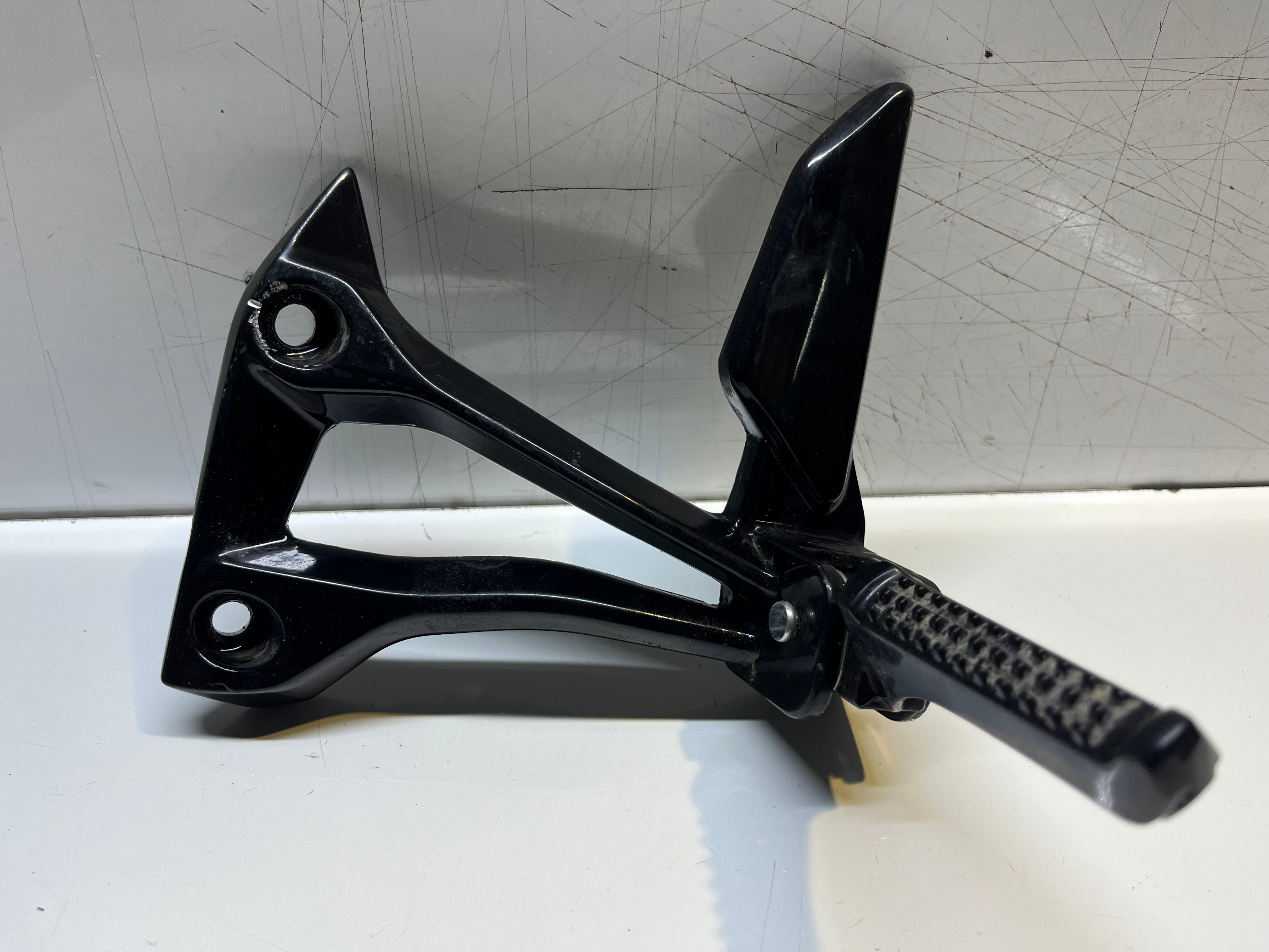 Nhx 125 sol artçı brakedi , 1400 TL orjinal çıkma ,tüm Türkiyeye ücretsiz kargo Eren 44 motor