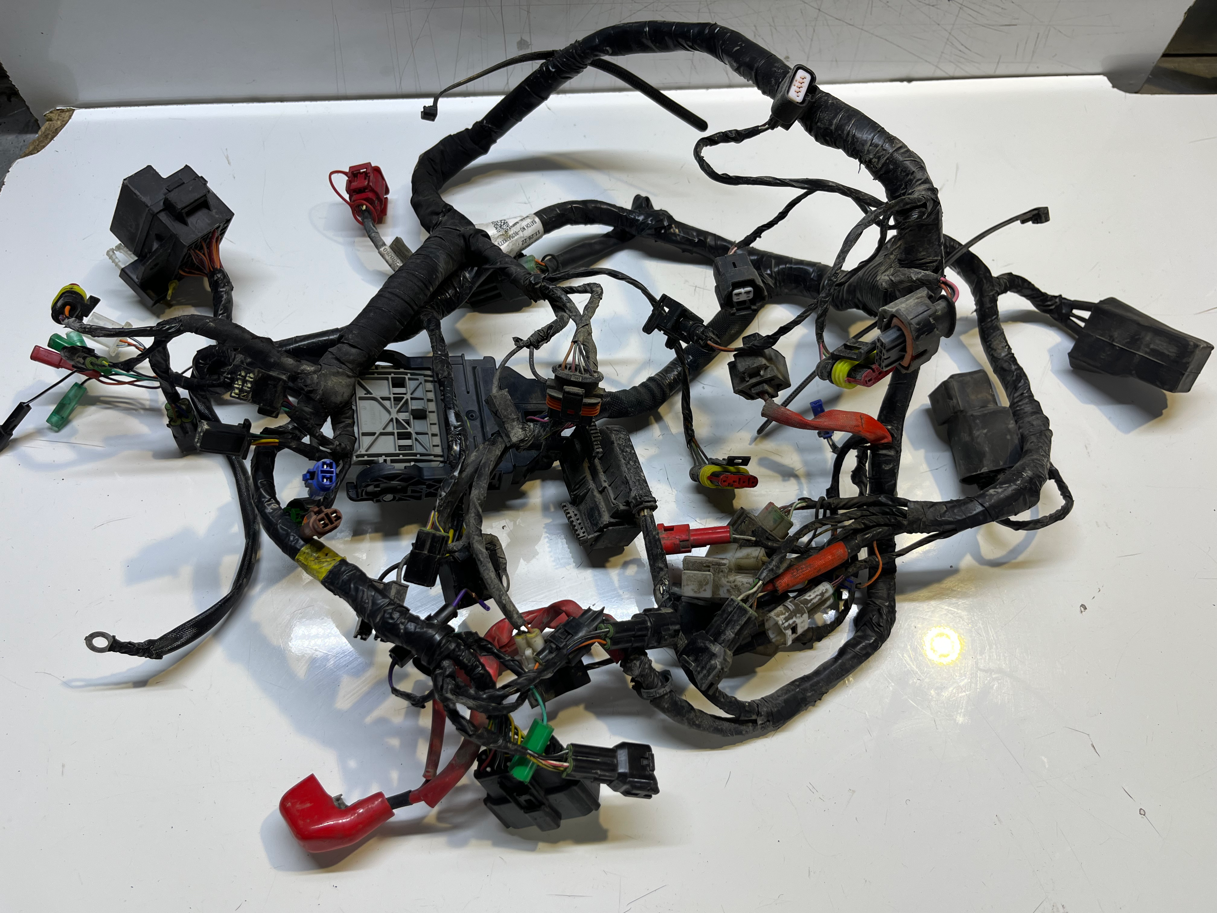 Rtr 200 elektrik tesisatı